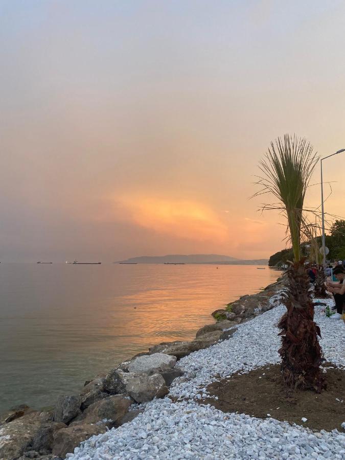 No Problem Pansiyon & Alkaya Motel เทเคียร์ดัก ภายนอก รูปภาพ